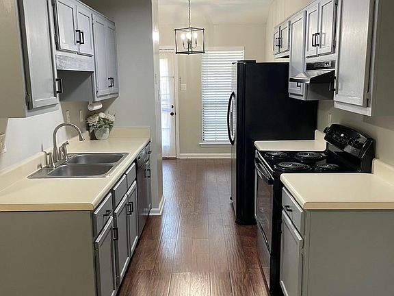 Kitchen and Dining Room with pantry