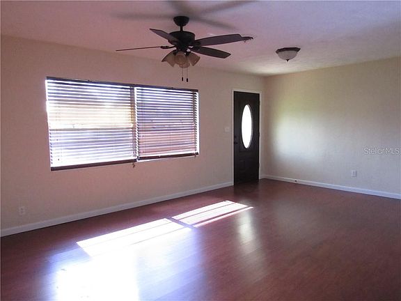 4th image of 1520 Newport Ave