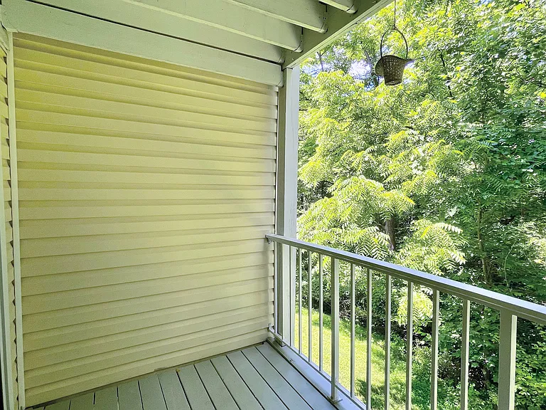 3 Pickering Ct #102 — Photo 25