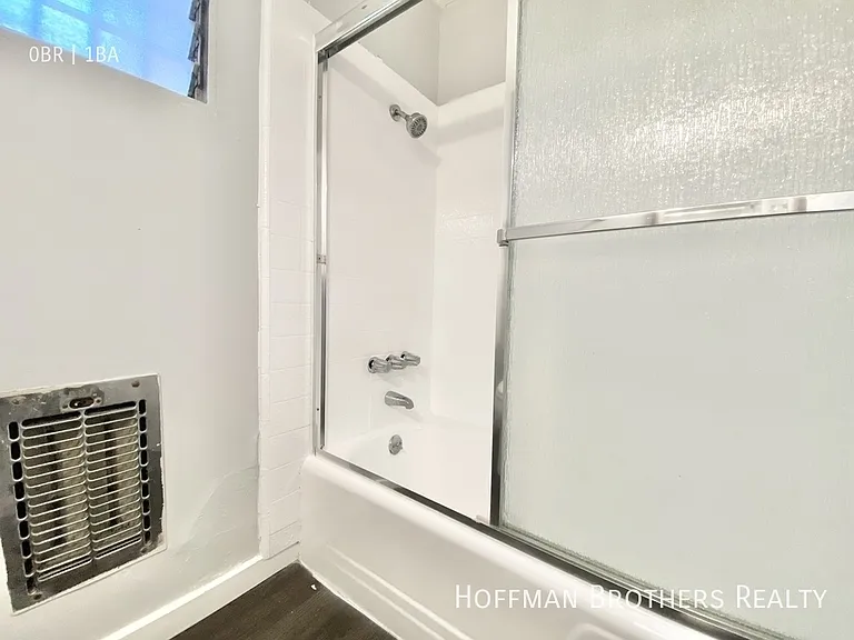 2028 Pennsylvania Ave #9 — Photo 4