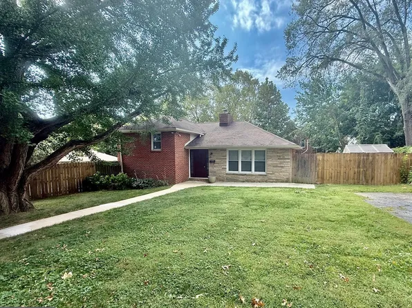 11 Woodsway Rd, Wilmington, DE 19809