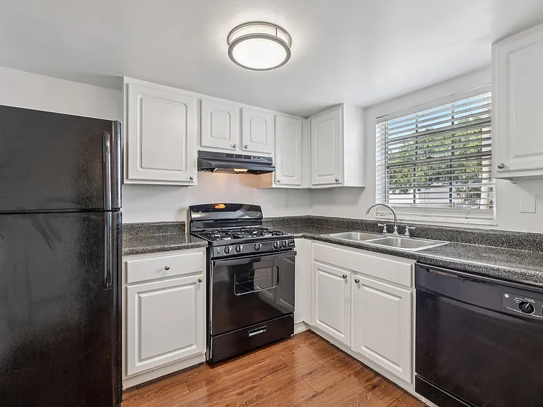 The Park at Chesterfield Apartment Homes — Photo 51