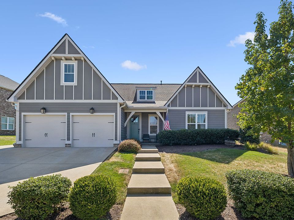 1st image of 236 Croft Way