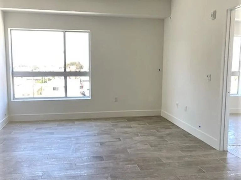 11272 Nebraska Ave — Photo 6