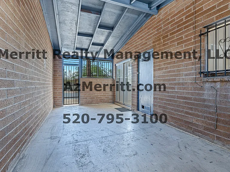1598 N Fremont Ave #2 — Photo 24