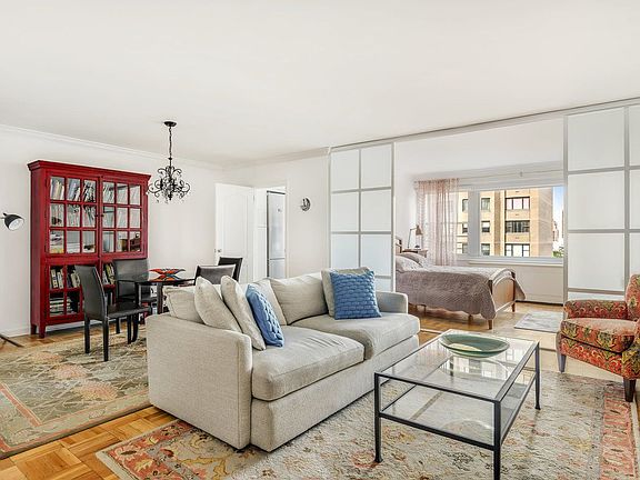 2nd image of 75 E End Ave APT 12J
