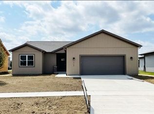 1723 Eide Rd, Bloomington, IL 61704