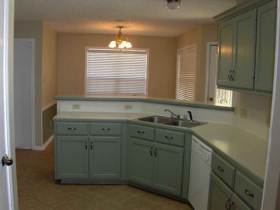 Lots of counter space