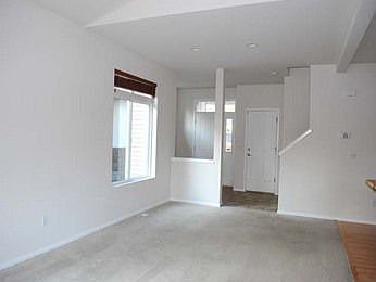 5th image of 222 196th Pl SW
