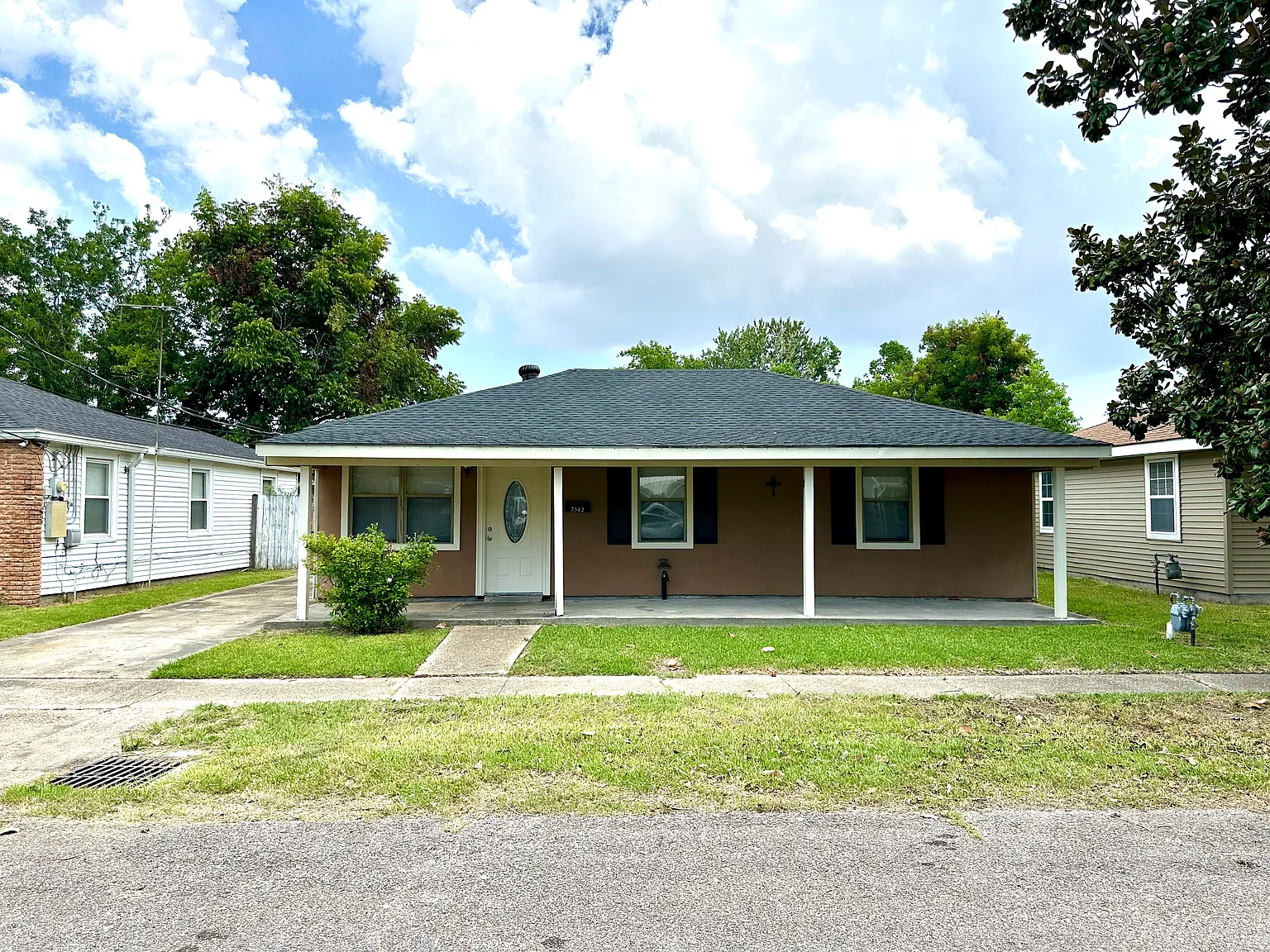 3 bed, 1500 sqft, $1,400 — Photo 2
