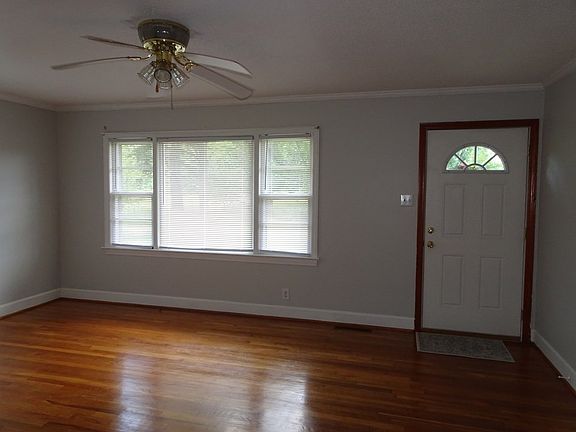 2nd image of 117 Leland King Ln