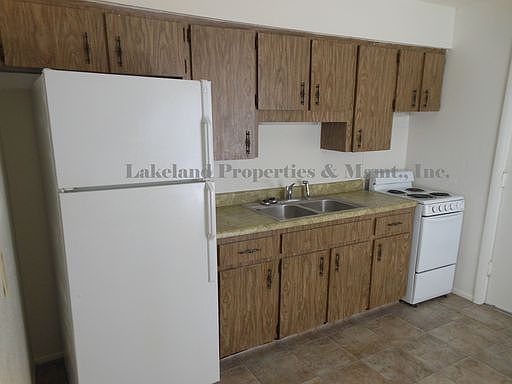 4th image of 620 Lake Ave