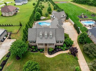 142 Cobblestone Xing, Gaffney, SC 29341