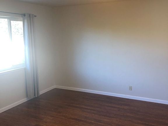 4th image of 360 W Olive Ave APT 5