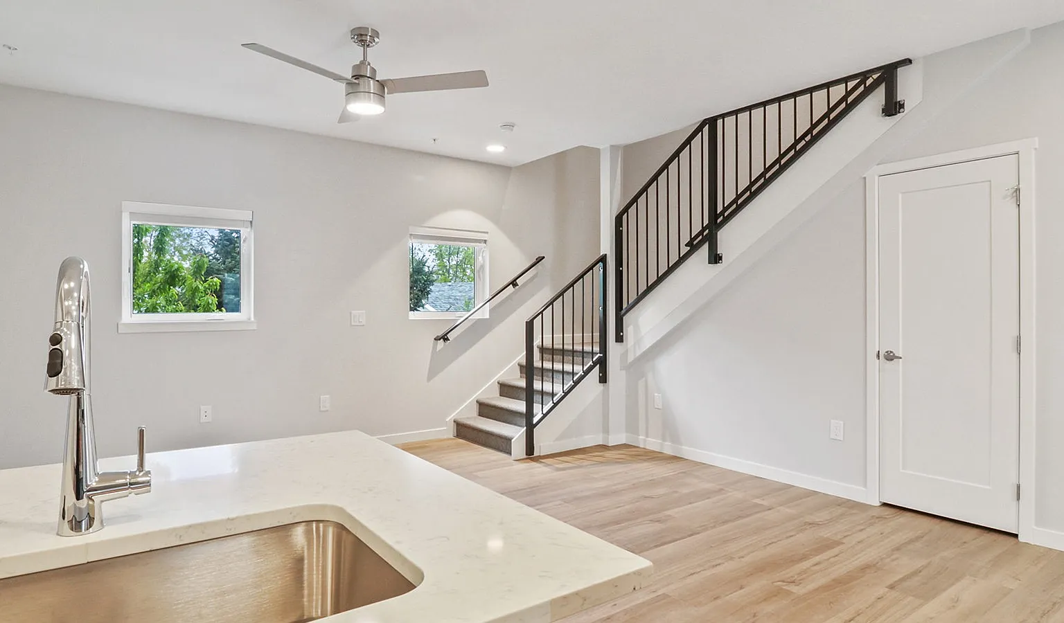 The Edge at State Apartments & Townhomes — Photo 4