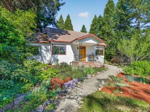 555 Beach St, Ashland, OR 97520