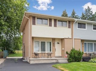 71 Overlea Dr, Kitchener, ON N2M1S9