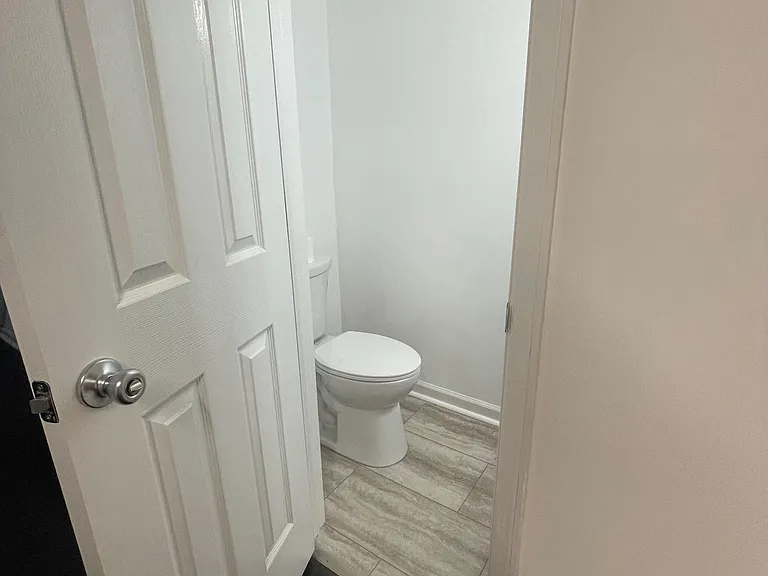 139 Elmhurst Ave #A — Photo 6