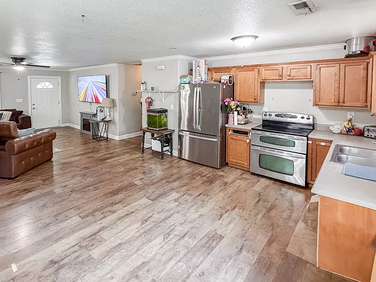 105 Pine Cir — Photo 5