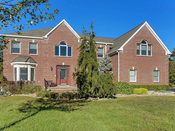 4th image of 2132 Discovery Way