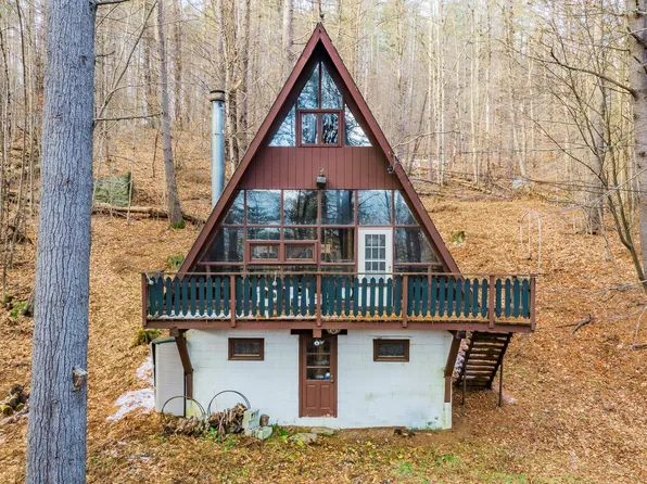 259 Howe Farm Road, Jamaica, VT 05343