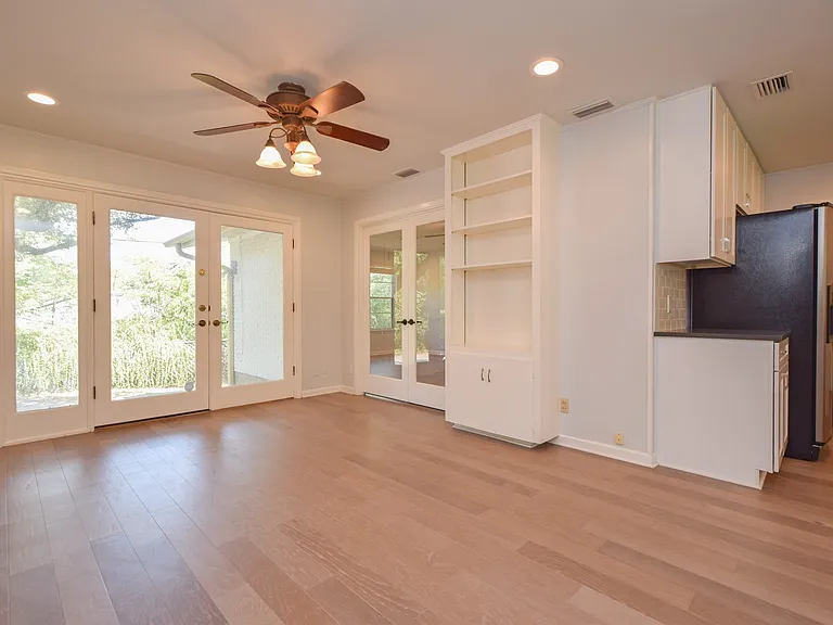 5003 Westview Dr — Photo 12