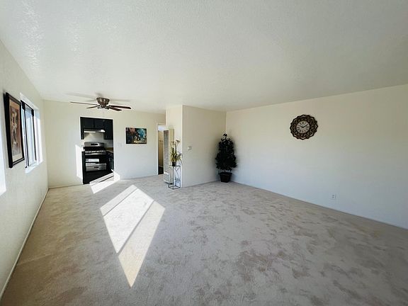 4th image of 364 W 15th St #3