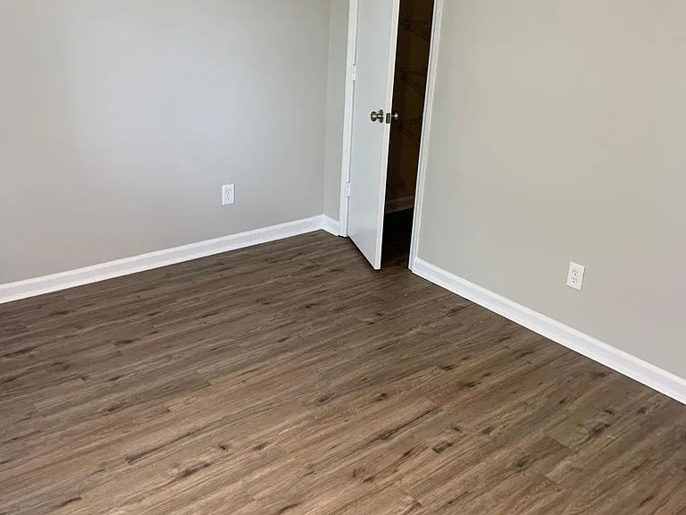 1798 Falconcrest Dr — Photo 29