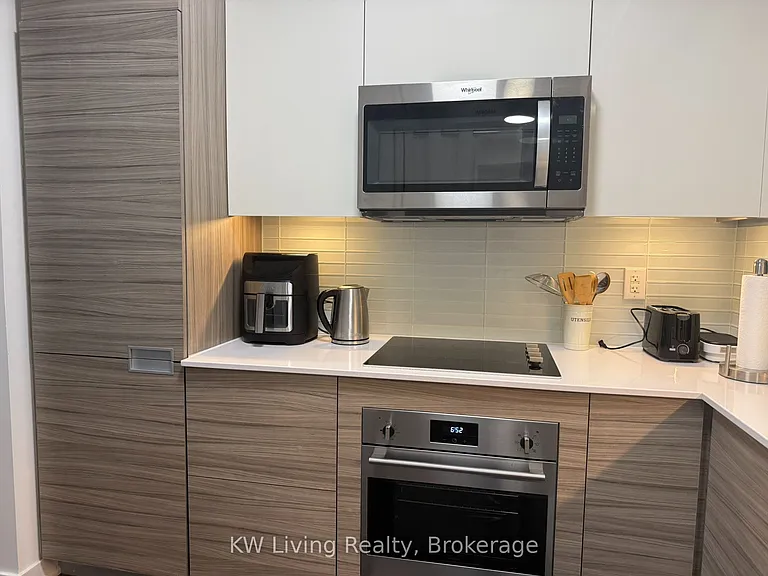 210 Simcoe St #2009 — Photo 22