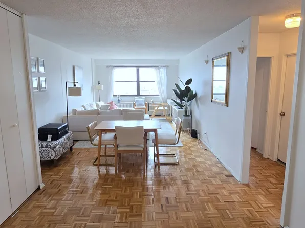 401 2nd Avenue image 1 of 10