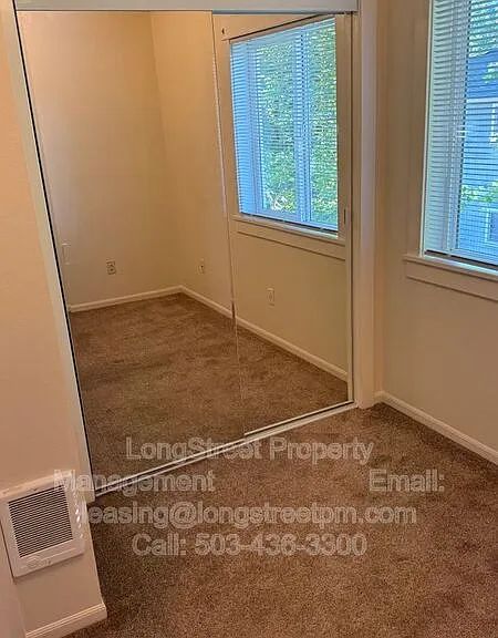 1927 NW Highland Dr — Photo 24