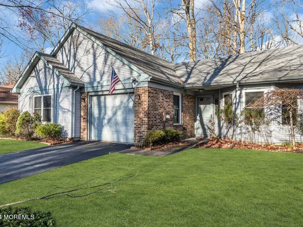 572 Petunia Lane N, Whiting, NJ 08759