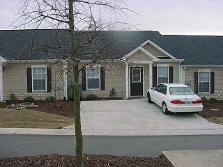 1st image of 221 New Haven Ln