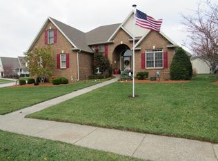 652 Oxford Rd, Versailles, KY 40383