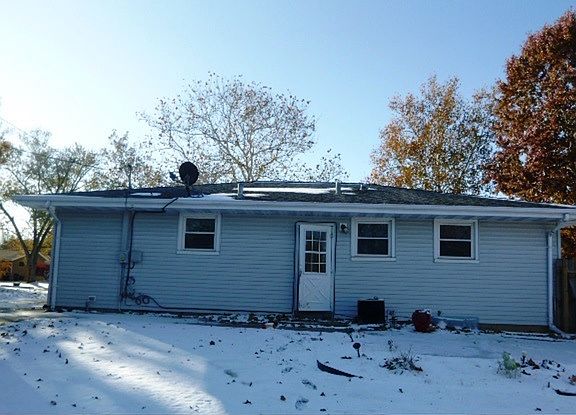 3rd image of 2118 N Windermere Ave