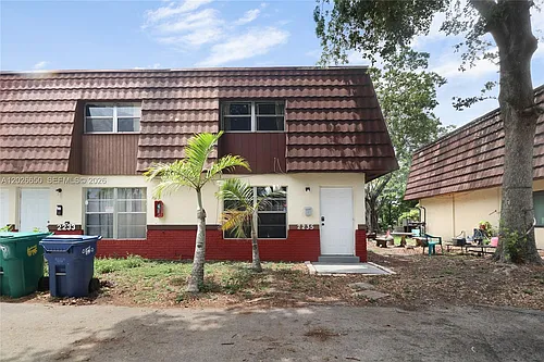 2235 NW 59th Way Photo 1