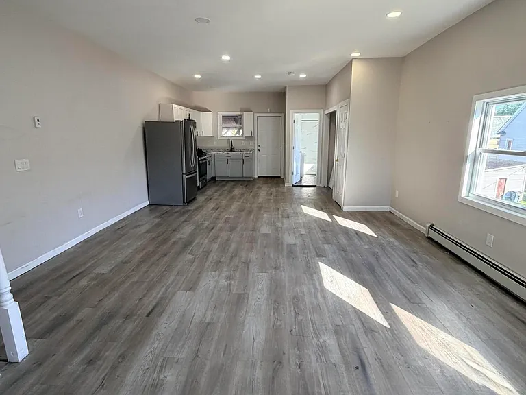 1014 Capouse Ave #2 — Photo 7