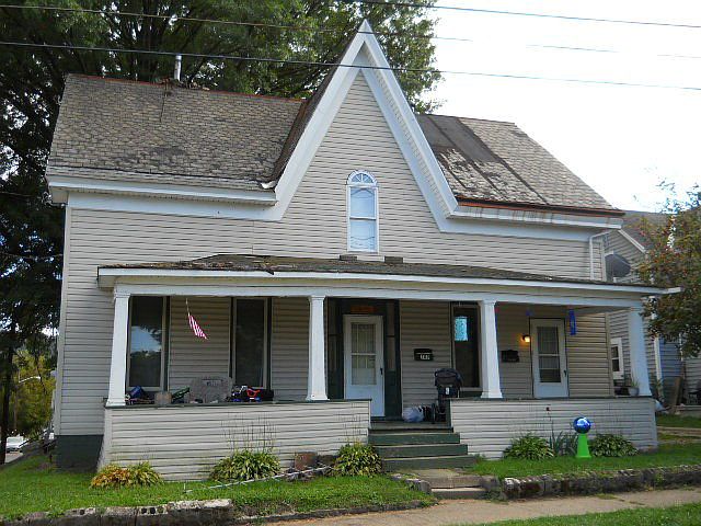 1st image of 709- 7091/2 TENTH ST