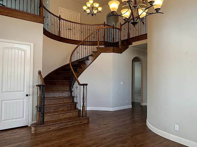 1616 Tanner Pkwy — Photo 2
