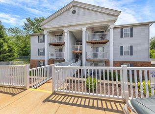 12400 Somerset Place Dr APT L, Saint Louis, MO