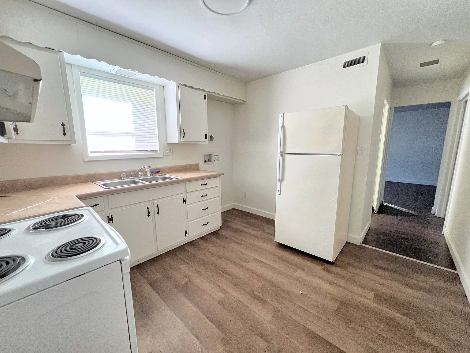 1 bed, 800 sqft, $825 — Photo 1