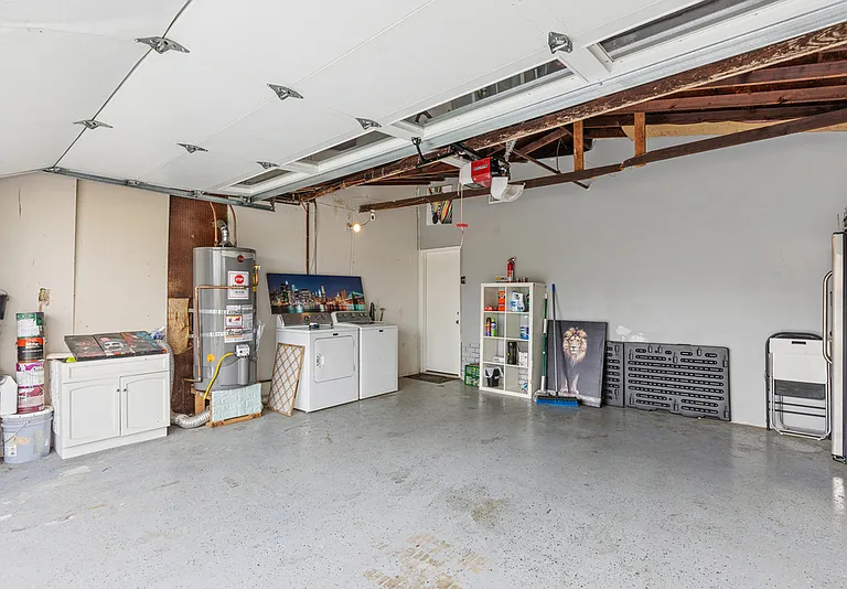 3254 Logan Ave — Photo 20