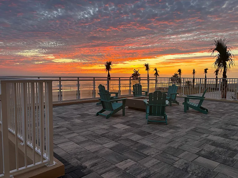 Oceanfront Oasis at Dawn