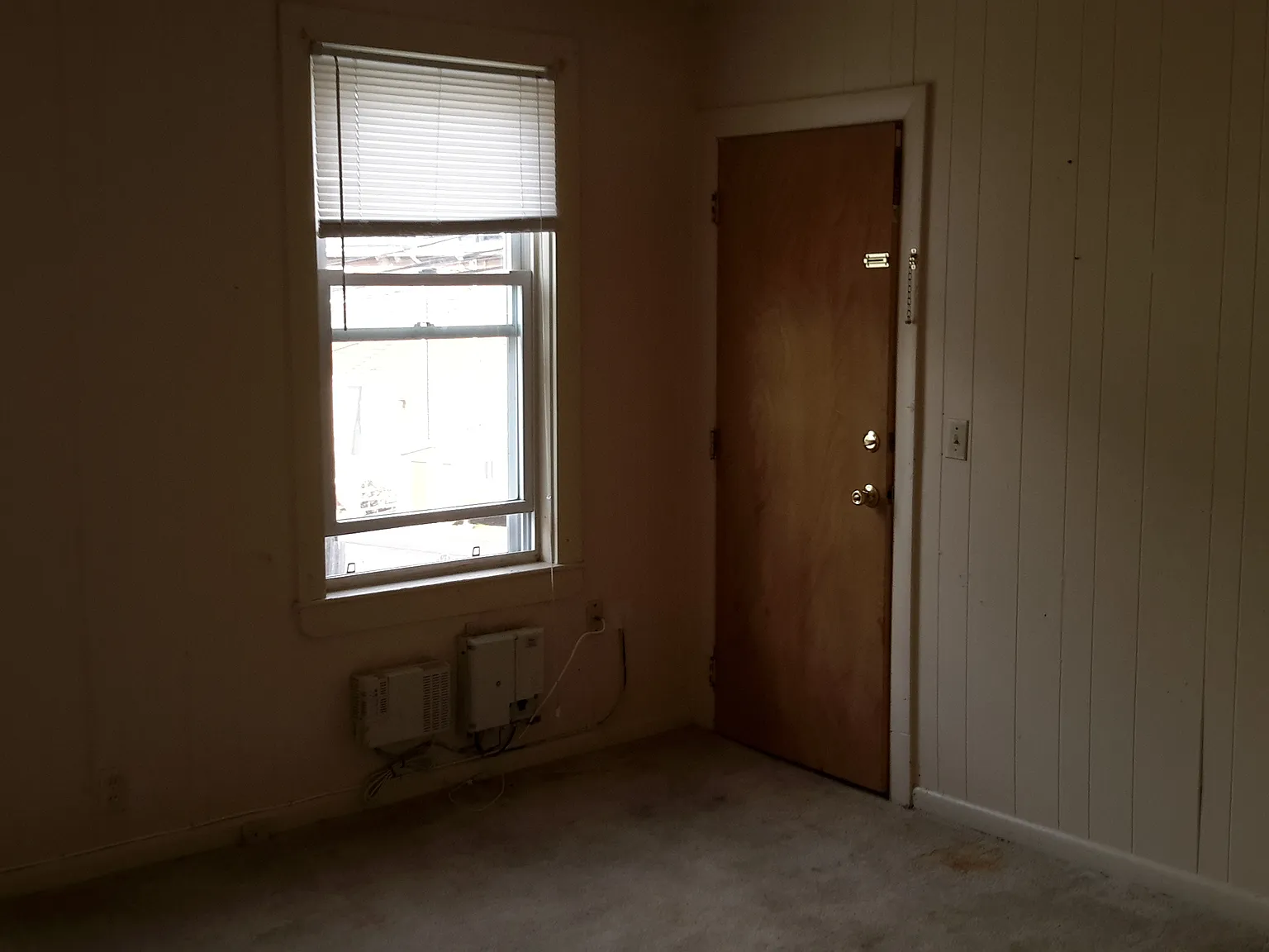 3 bed, $1,800 — Photo 2