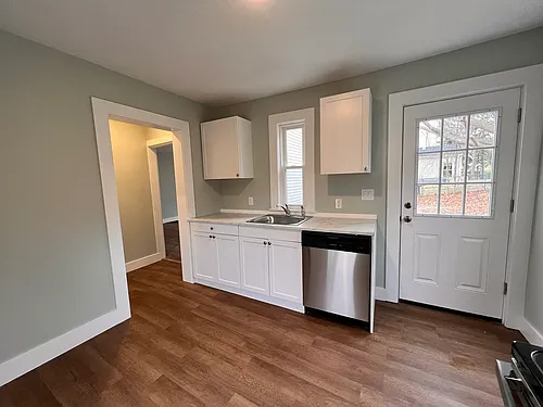 400 Court St #1 Photo 1