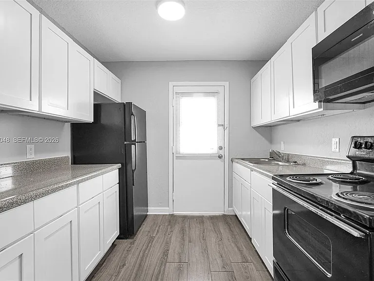 400 NW 65th Ave #210 — Photo 2