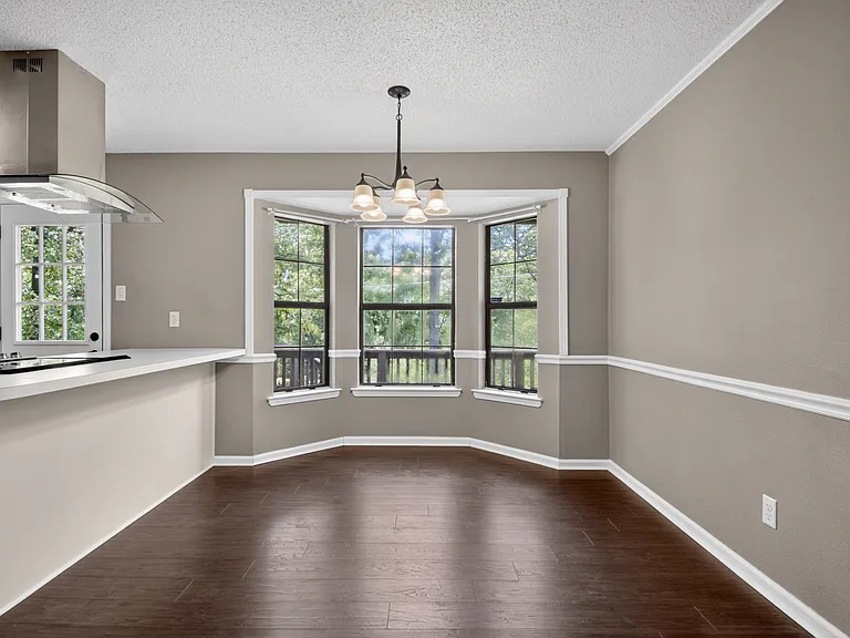 235 Briarpatch Ln — Photo 2