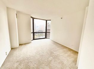 1200 N Dearborn St #2807, Chicago, IL 60610