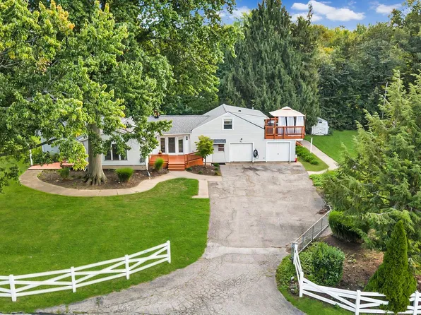 9532 Johnnycake Ridge Rd, Mentor, OH 44060