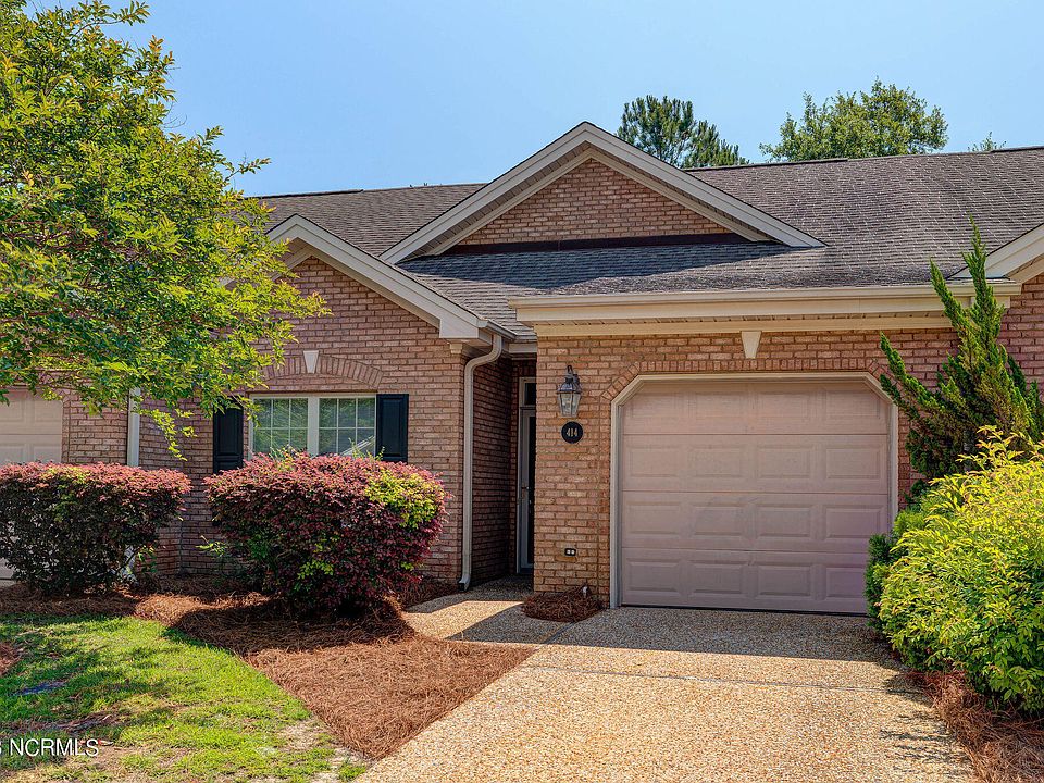 1st image of 414 Avenshire Court # 206